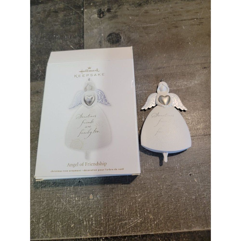 Hallmark 2012‎ angel of friendship ornament Xmas decor